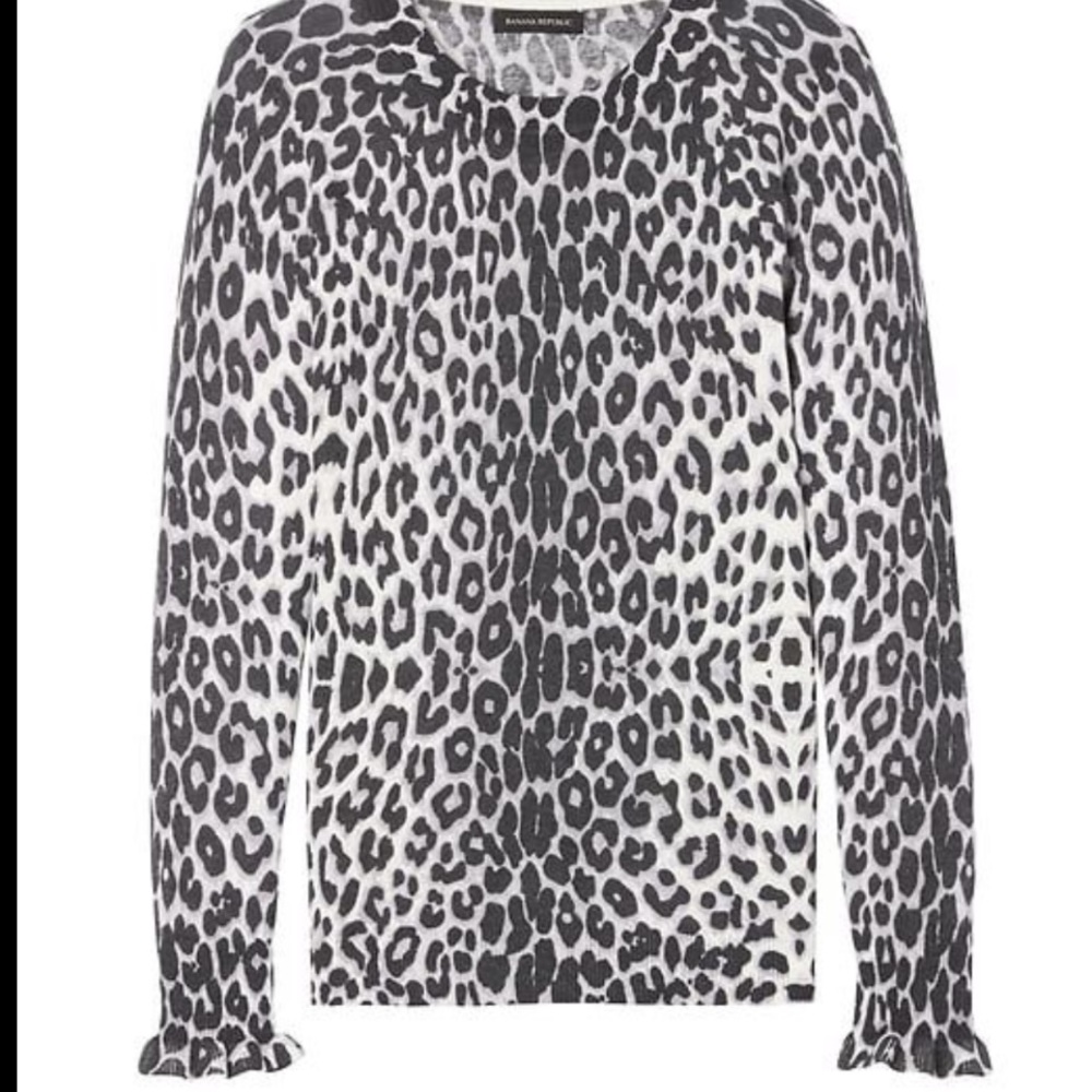 Banana Republic Superloft Ruffle Cuff Crew Sweater